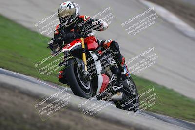 media/Nov-29-2025-TrackDaz (Sat) [[10ae2d9bce]]/B Group/Session 3 (Outside Grapevine)/